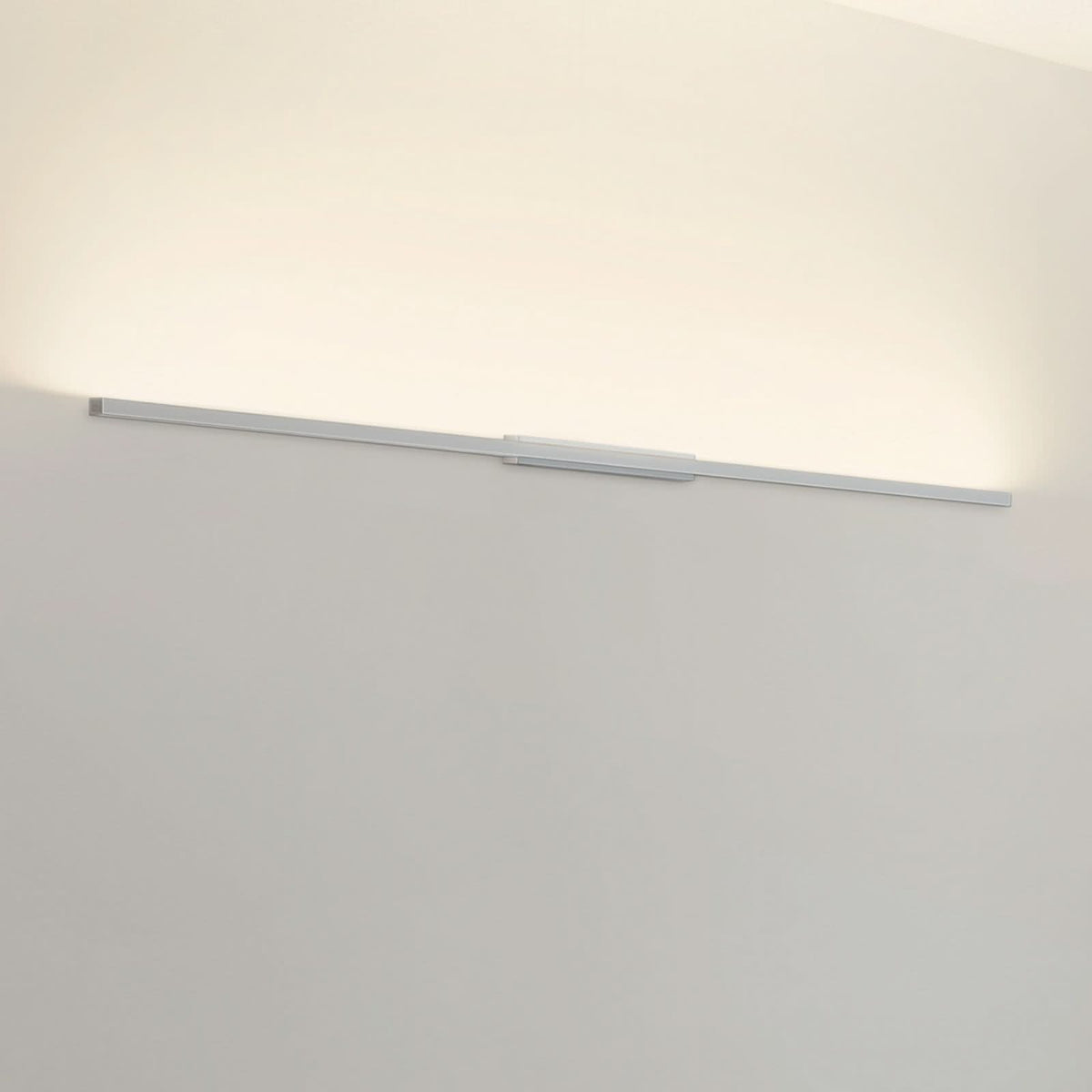 Applique murale LED SpinaLED 90cm 3000 en aluminium, chromé et blanc, hauteur 6,2 cm