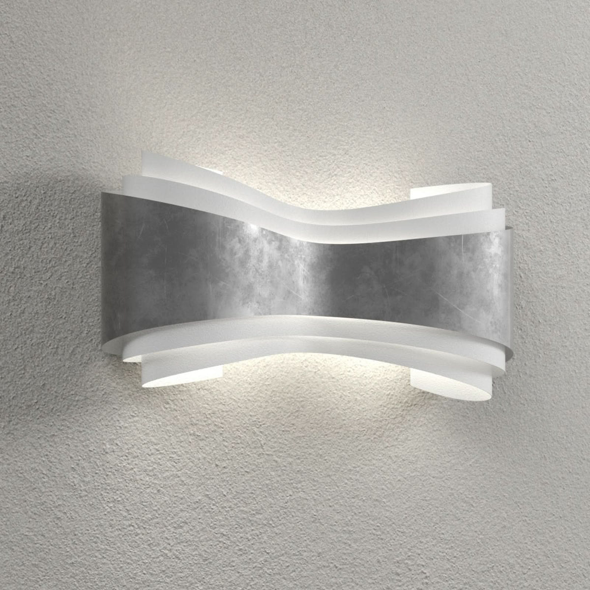 Applique murale LED Ionica en verre, feuille d'argent et blanc satiné, hauteur 20 cm