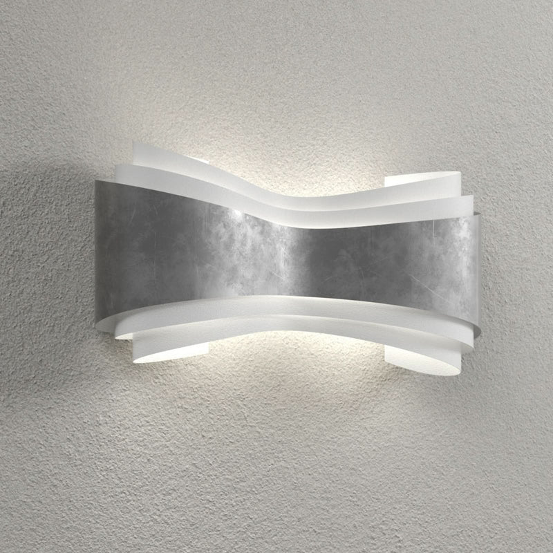 Applique murale LED Ionica en verre, feuille d'argent et blanc satiné, hauteur 20 cm