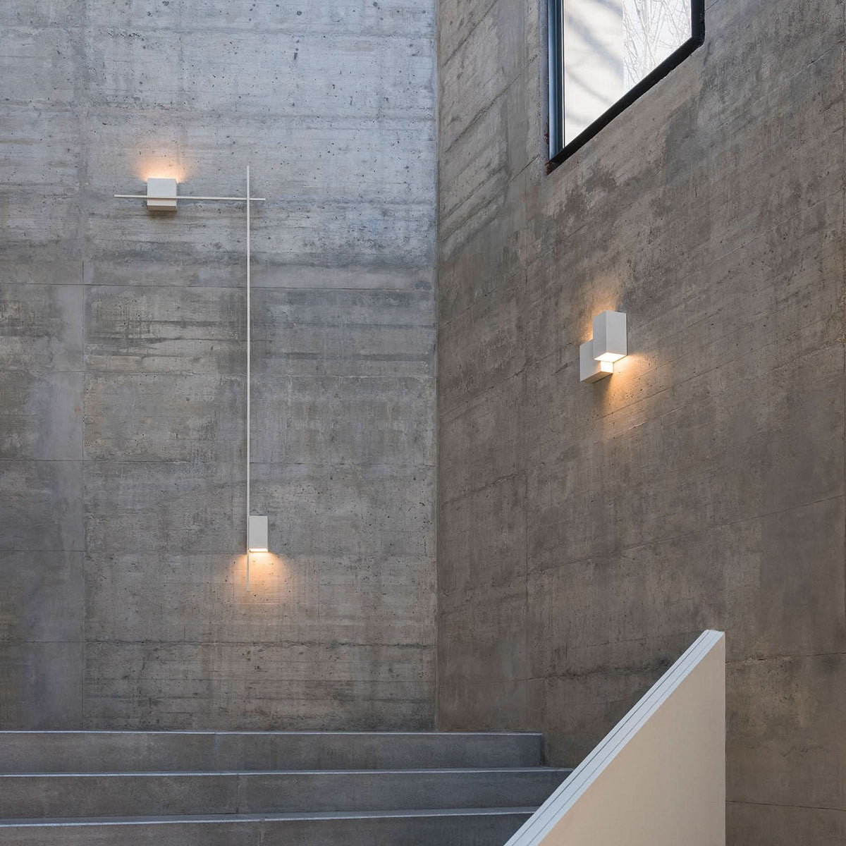 Applique murale LED Structural 2602 en aluminium, gris clair