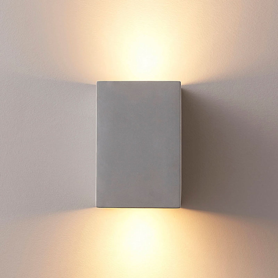 Applique murale Gerda en béton, gris clair, 2 lumières, hauteur 15 cm