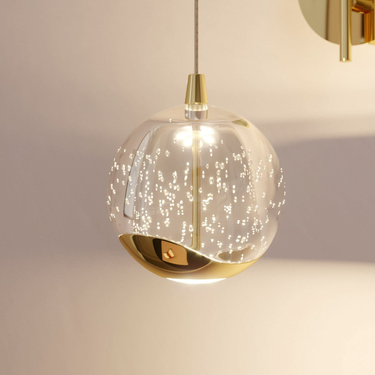 Applique murale LED Hayley en verre, transparent et doré, hauteur 34 cm