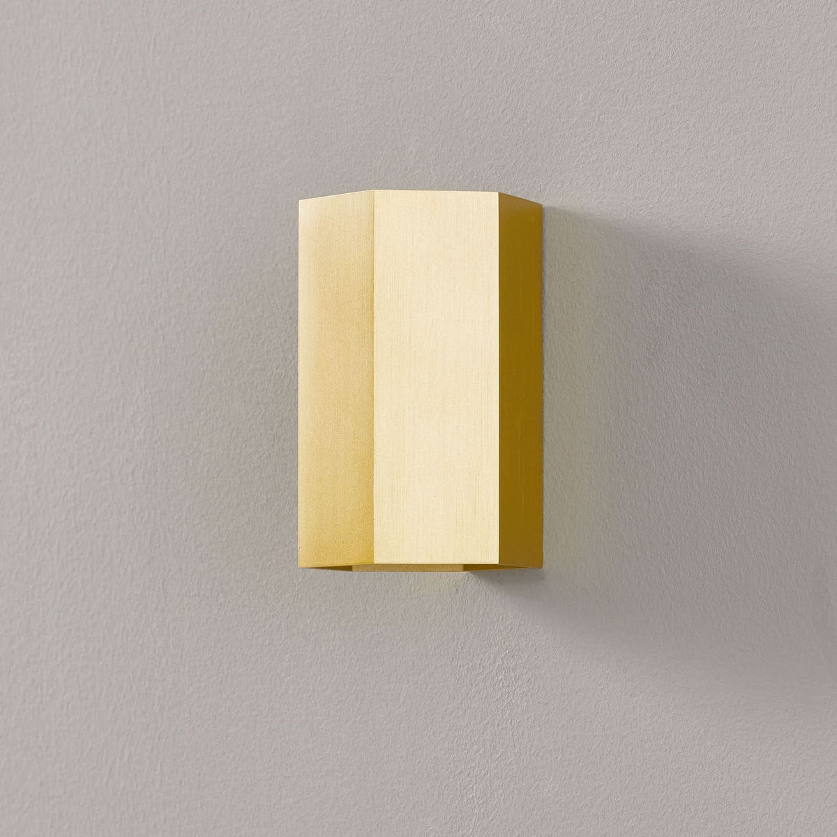 Applique murale Hexo en aluminium, doré, Ø 7,7 cm