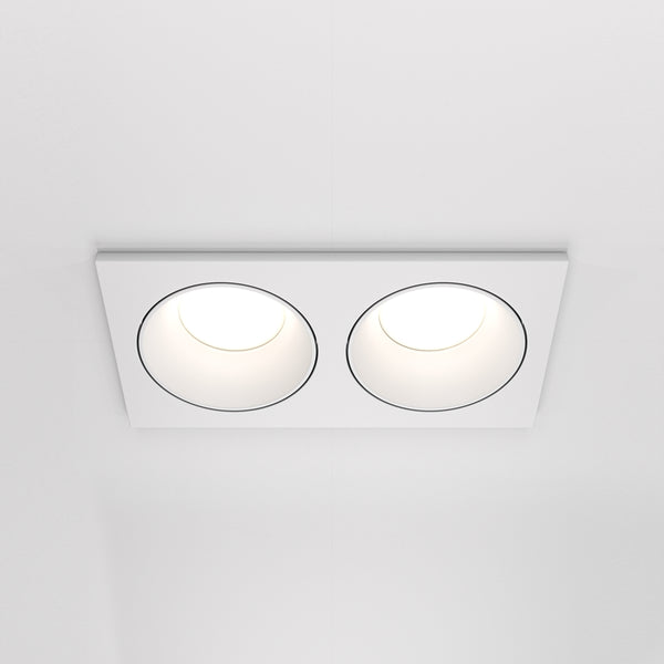 White spotlight zoom