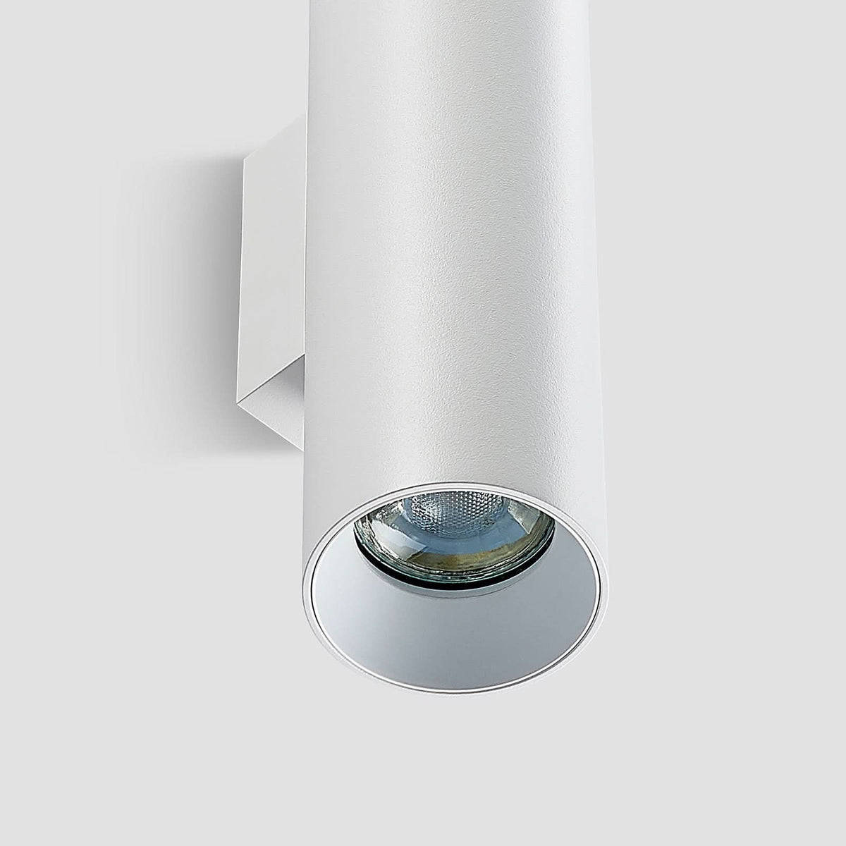 Applique murale Brinja en aluminium, blanc, 2 lumières, hauteur 22,5 cm