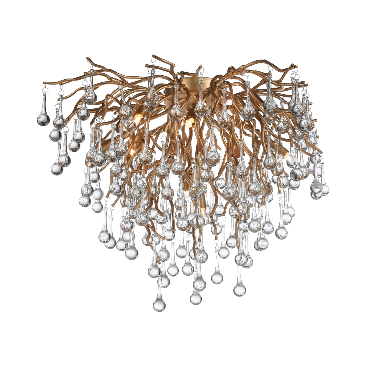 Plafonnier de face sur fond blanc, branches de laiton et gouttes de verre