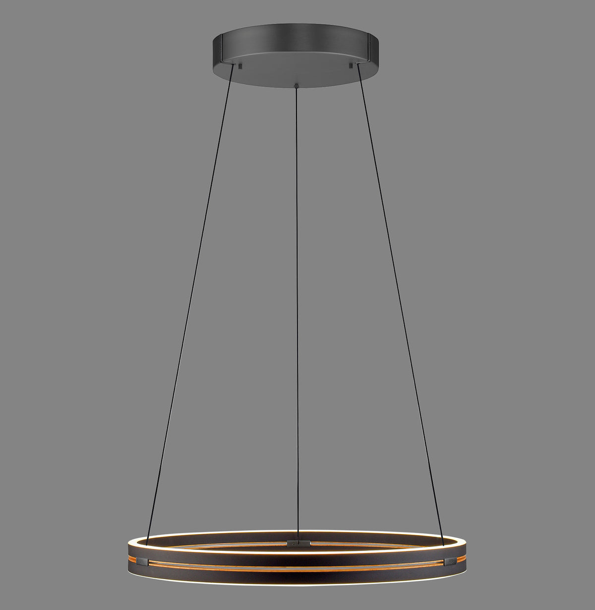 Suspension noire circulaire vue de face sur fond gris neutre, trois câbles fins