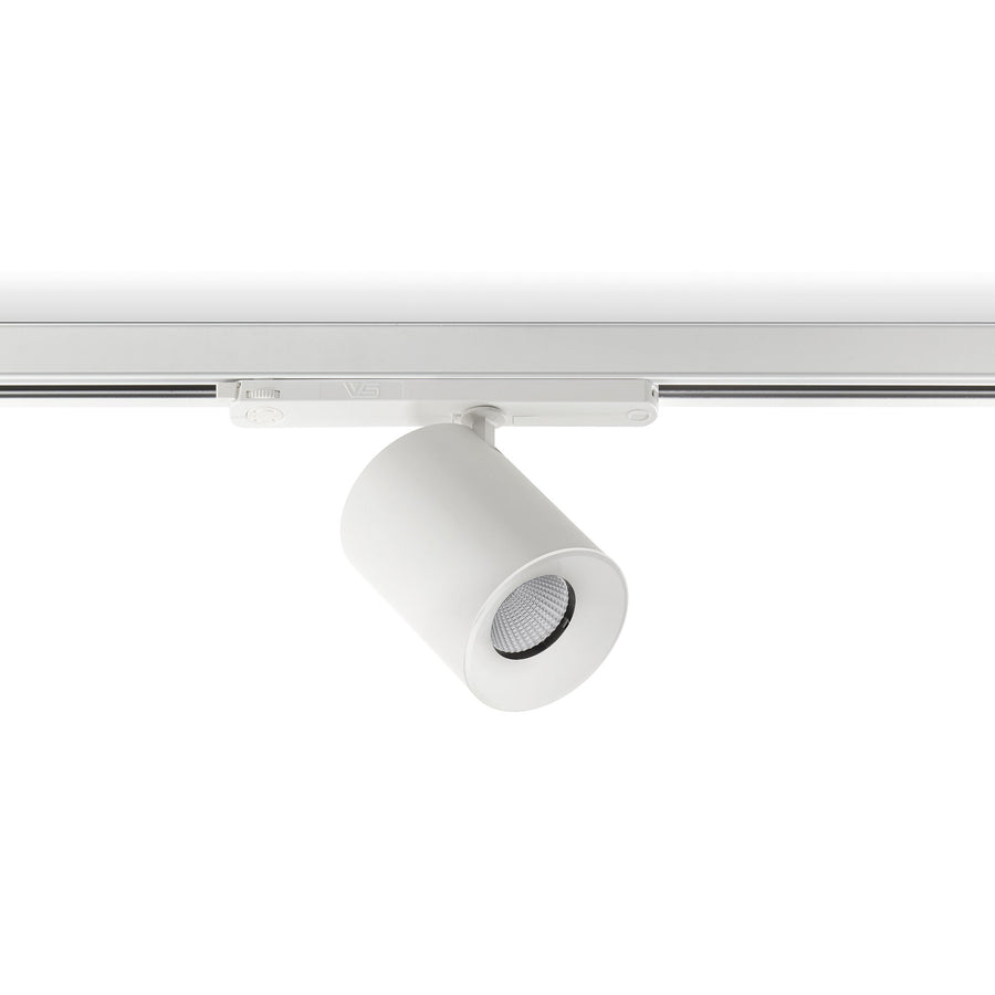Spot blanc sur rail blanc, incliné vers le bas, sur fond blanc.