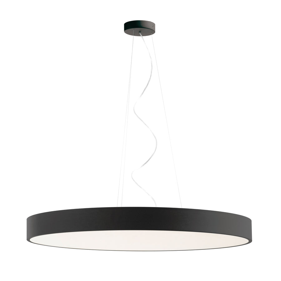 Version noire du luminaire suspendu, anneau plat et diffuseur blanc.