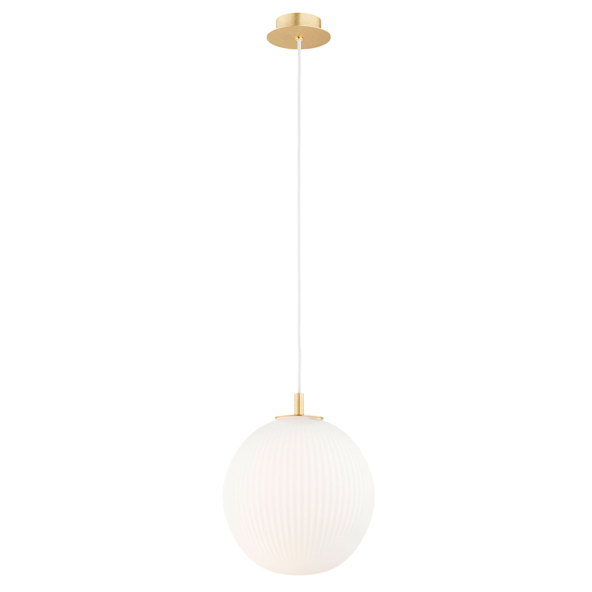 Vue de face de la suspension : sphère en verre blanc strié et câble blanc.