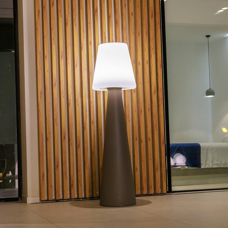 Lola 165 Pop cordless floor lamp