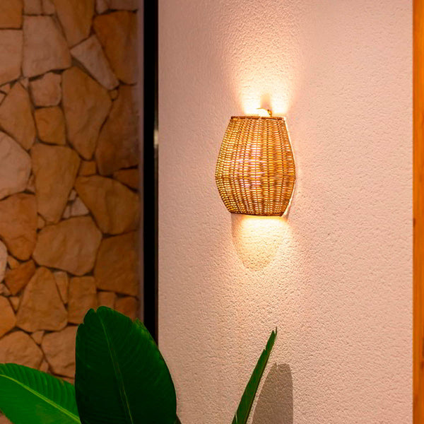 Saona 25 Wall wireless natural fiber wall lamp