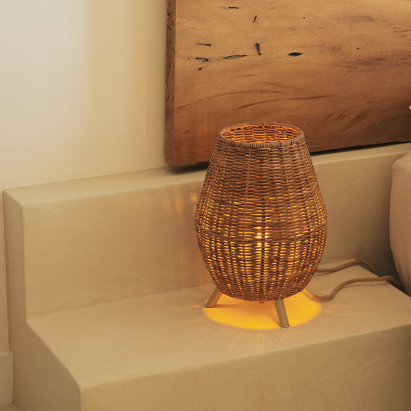 Saona 30 natural fiber table lamp