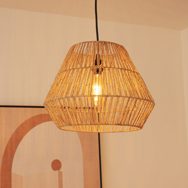 Sisine pendant light made of natural fibers