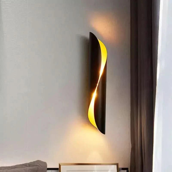 Corrugated Aluminum Wall Lamp | Lumina