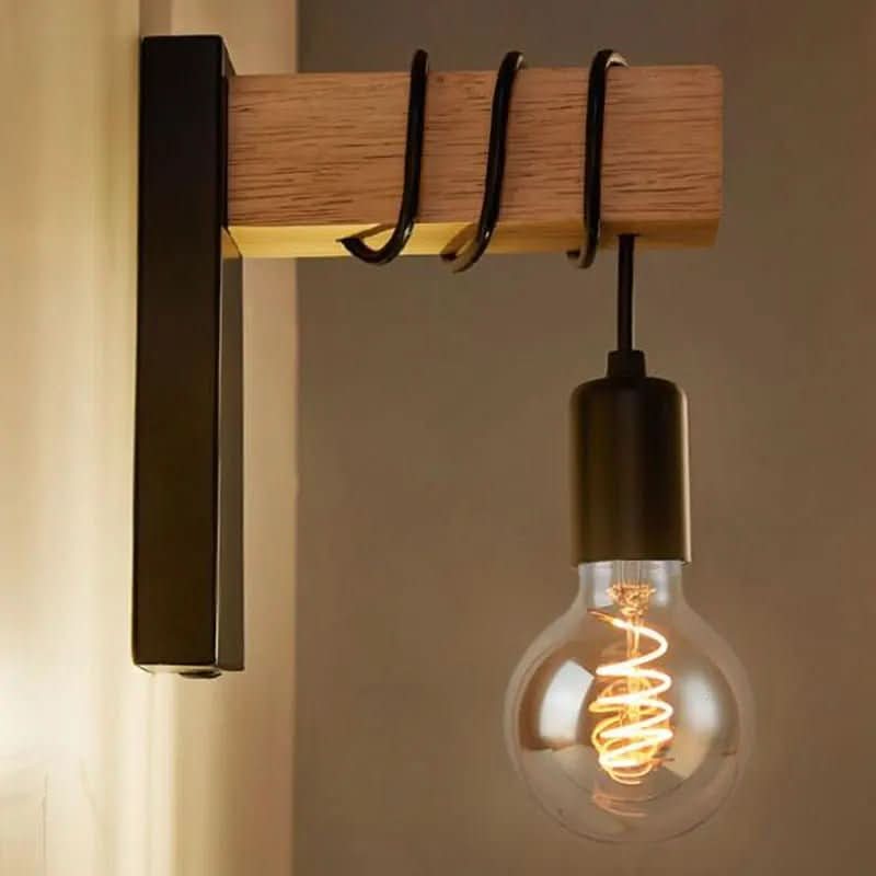 Wood and Black Wall Lamp | Blyn
