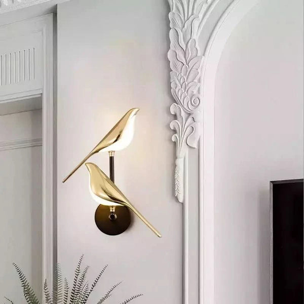 Magpie Bird Wall Lamp | Natural Brightness