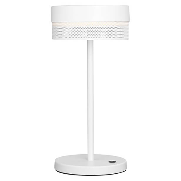 Lampe blanche de face, abat-jour cylindrique perforé, tige fine et base ronde