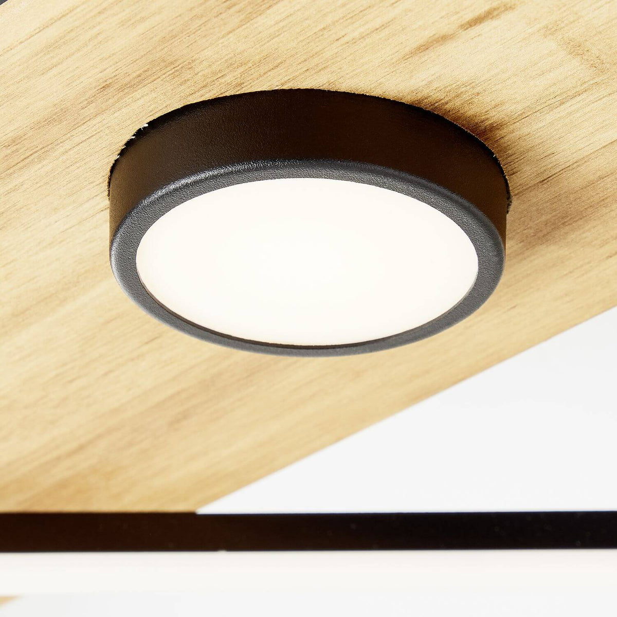 Plafonnier Woodbridge noir et bois