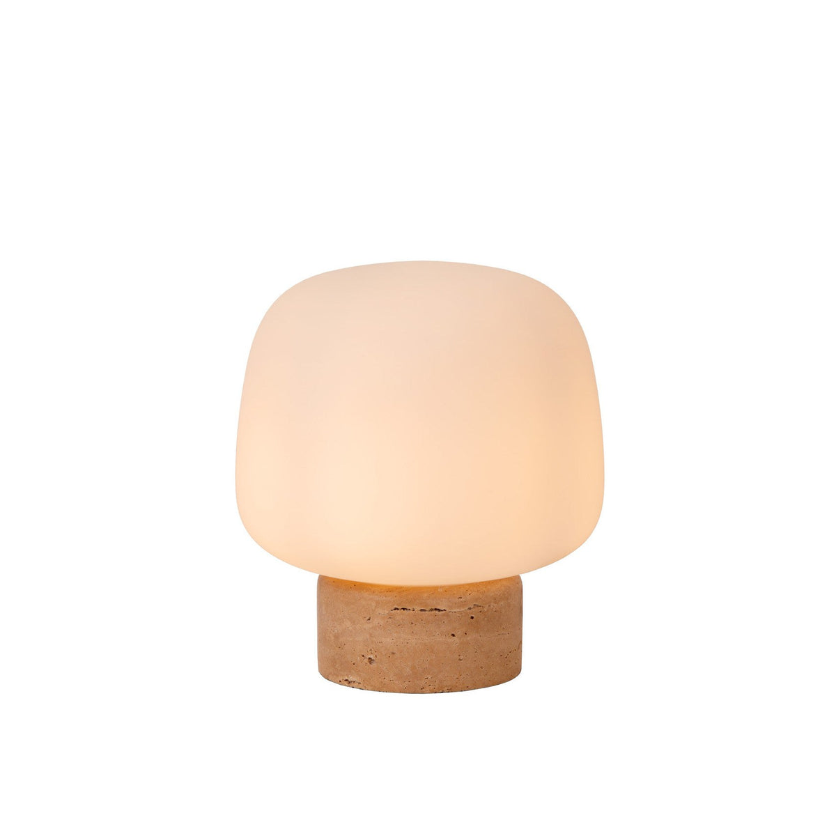 Lampe à poser allumée, vue de face avec abat-jour opalin et socle cylindrique