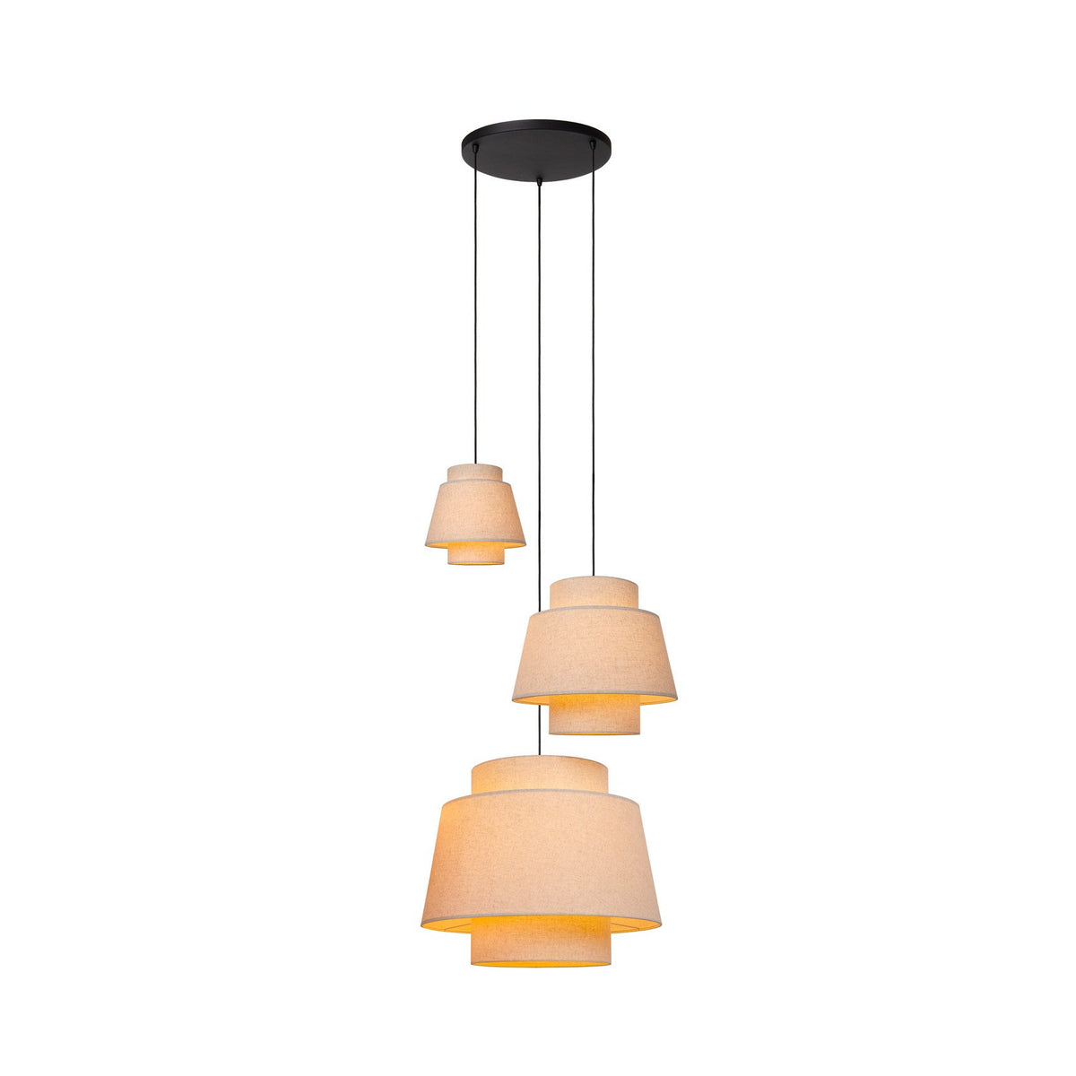 Suspension beige à trois abat-jours en tissu, vue de face sur fond blanc