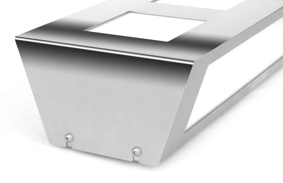 Détail de l'extrémité en inox brossé avec les deux vis de fixation.