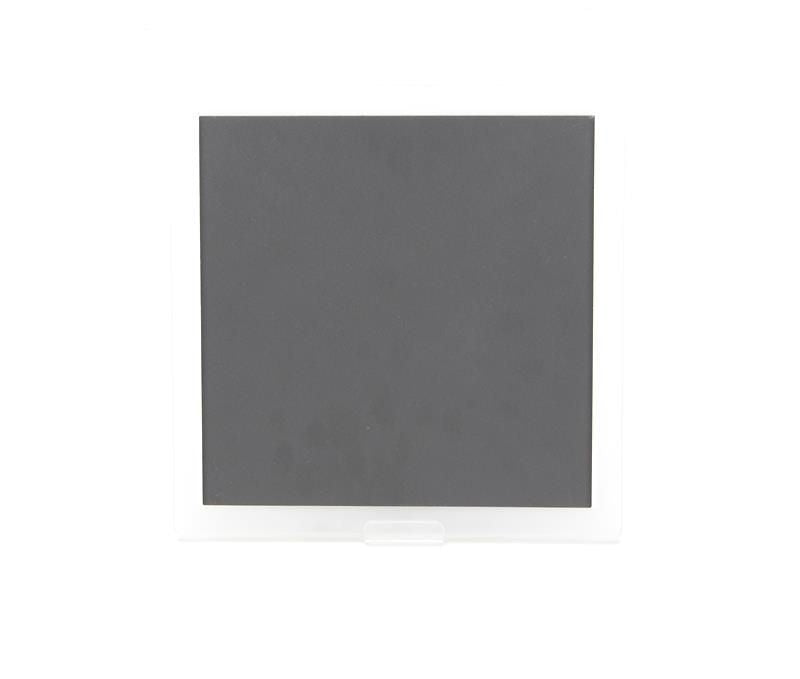 Face avant de l’applique carrée gris foncé, vue bien à plat.