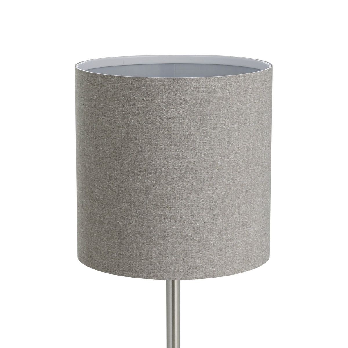 Détail rapproché de l'abat-jour, texture lin gris et diffuseur blanc intérieur
