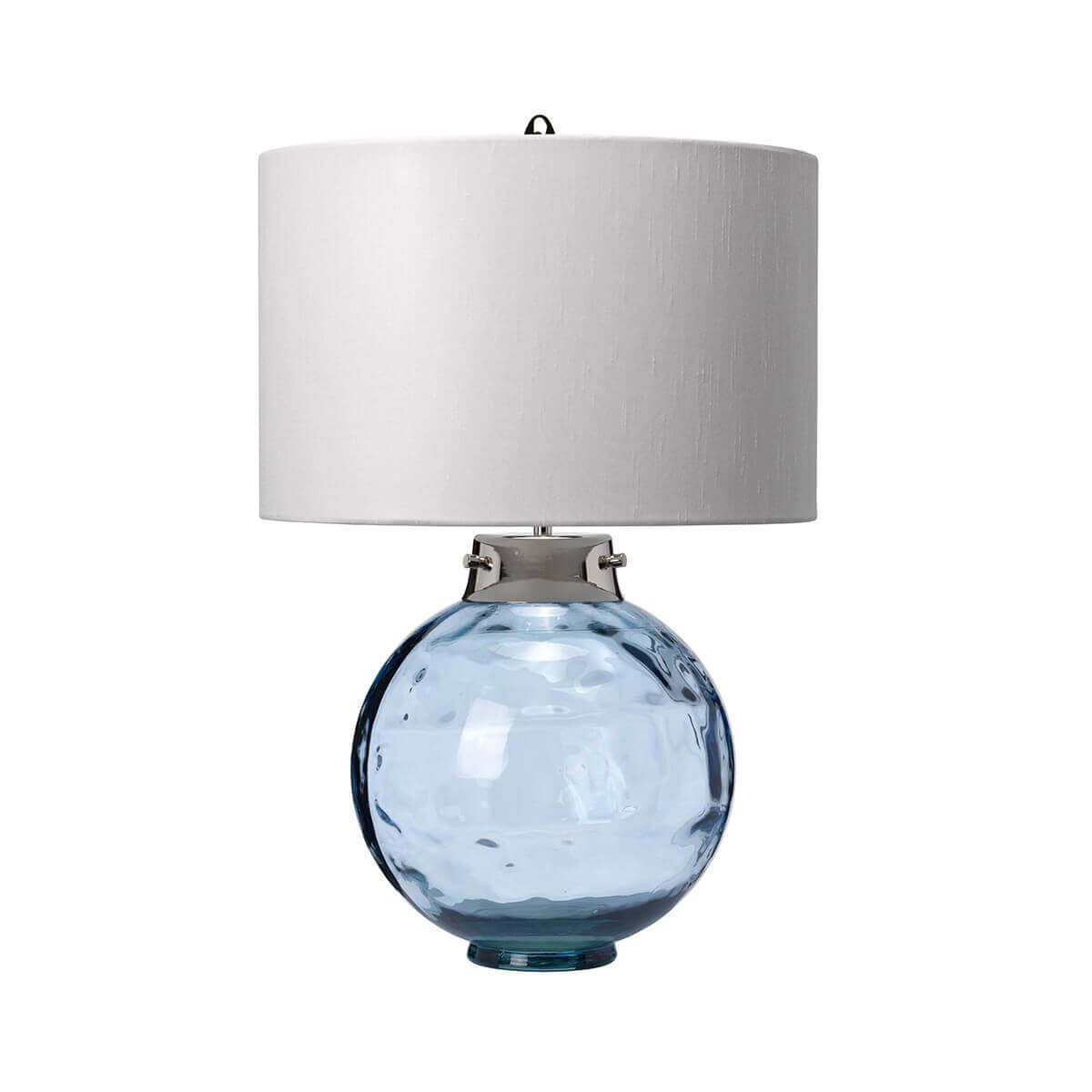 Lampe à poser de face, base sphérique en verre bleu et abat-jour blanc