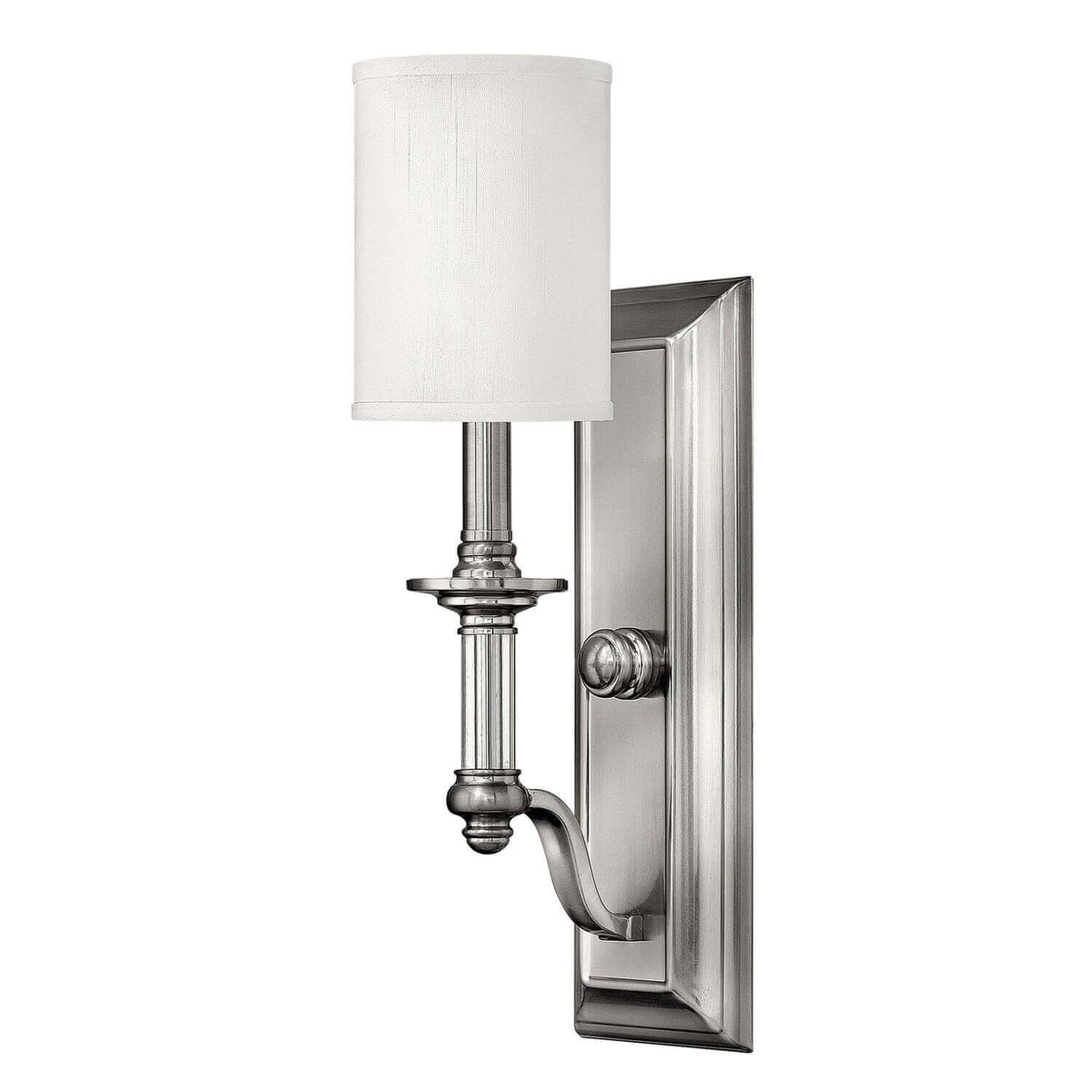 Applique murale en nickel satiné avec abat-jour cylindrique en tissu blanc, vue de face