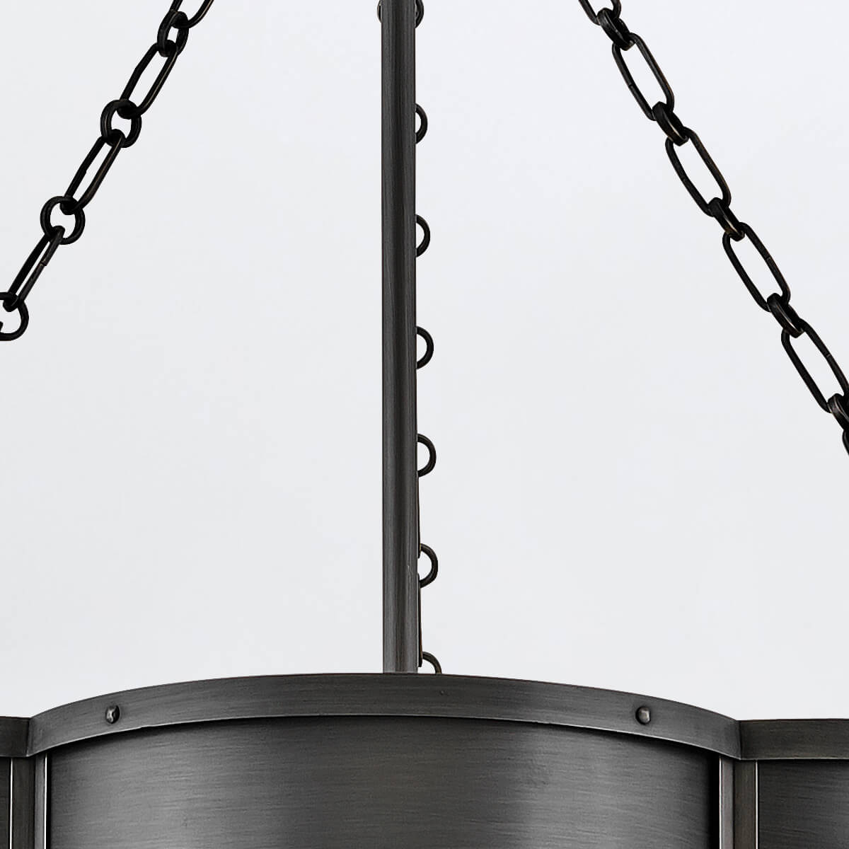 Détail de la tige centrale, des maillons et des boucles de fixation