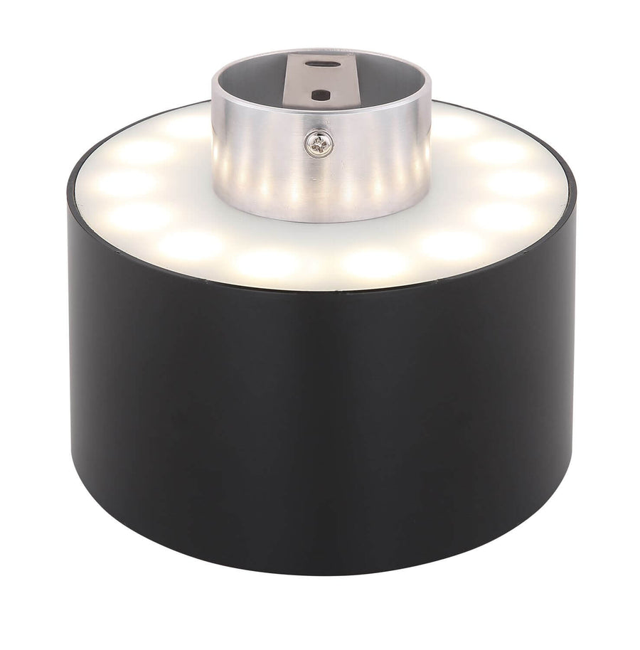 Détail du dessous montrant la couronne de LED et la fixation en aluminium brossé