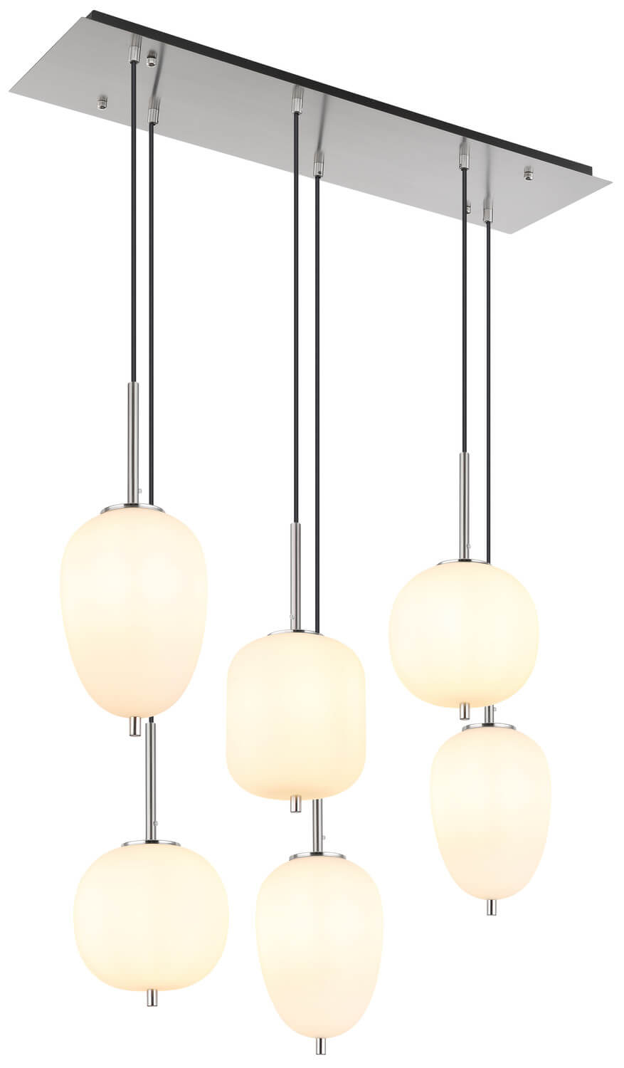 Vue de trois quarts du luminaire suspendu, globes ovales et ronds en verre dépoli