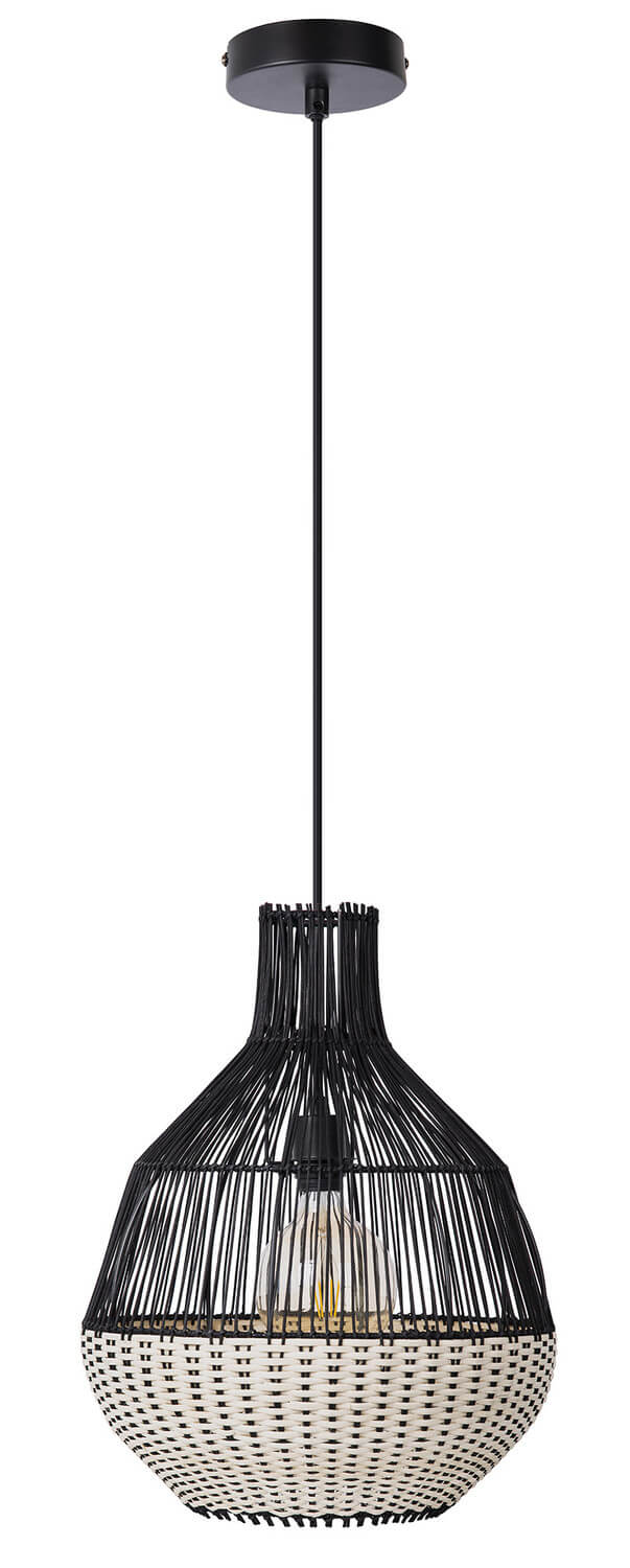 Vue rapprochée du luminaire suspendu avec abat-jour tissé et câble noir.