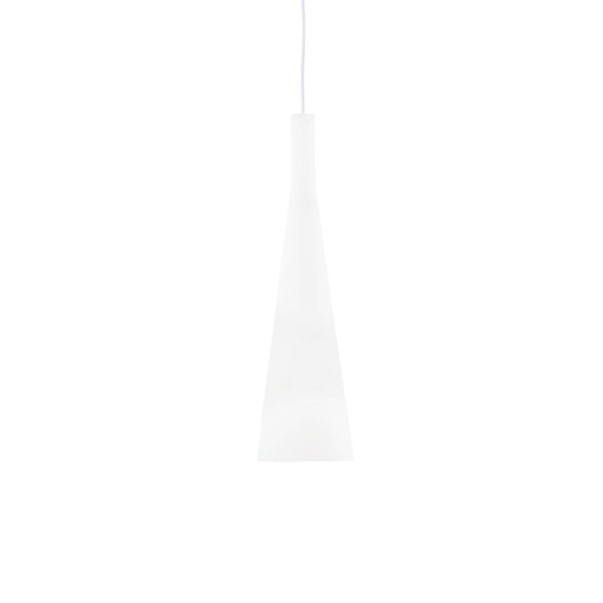 Silhouette blanche d'une suspension conique en verre dépoli sur fond neutre