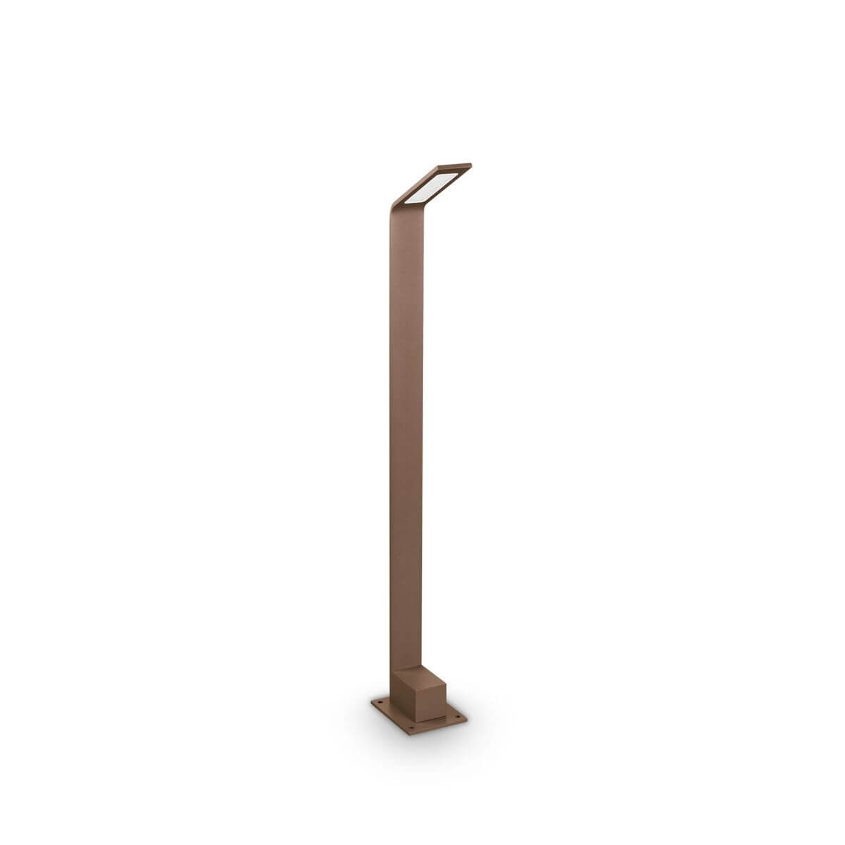 Lampadaire extérieur marron sur fond blanc, structure verticale et tête inclinée
