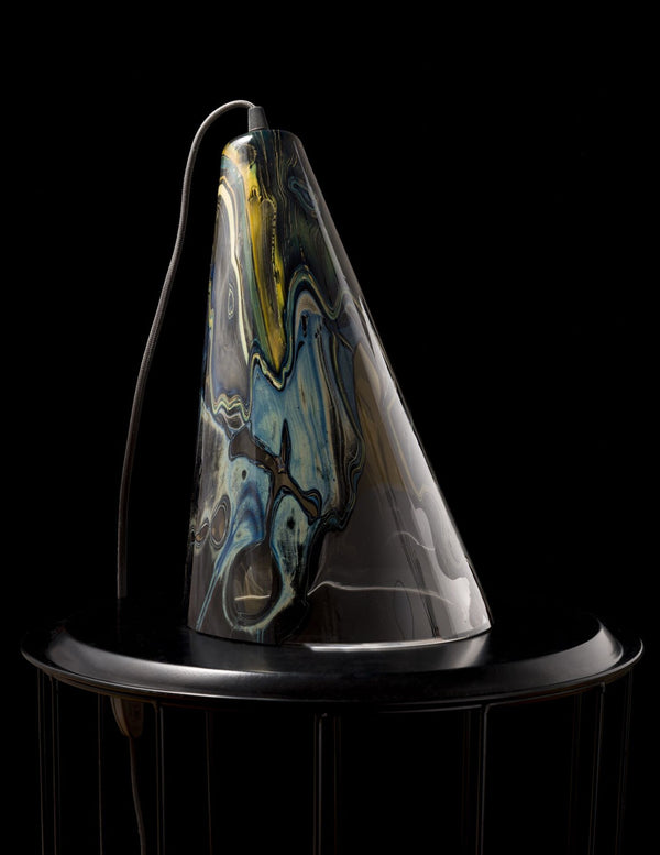 V02 Table lamp