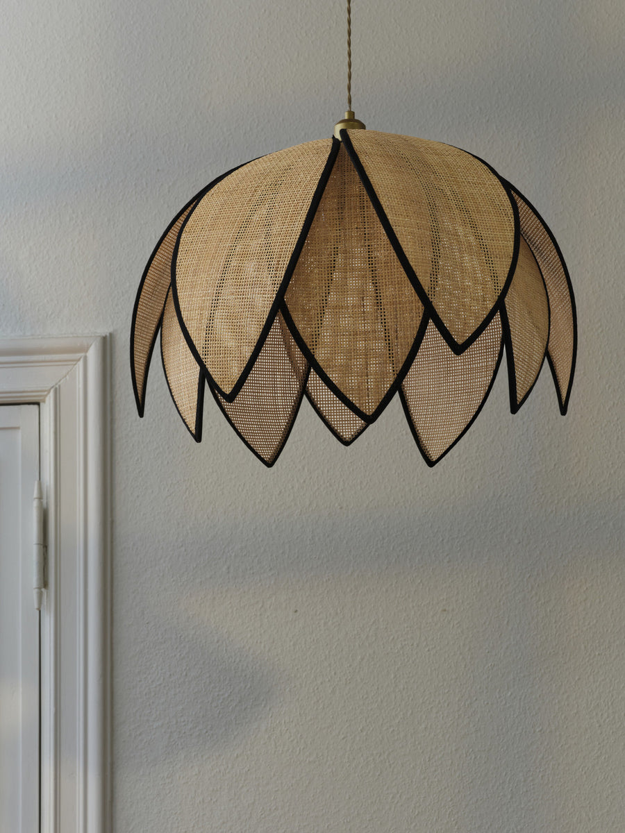 Suspension Rattan Lotus marron et beige, H 146,5 cm