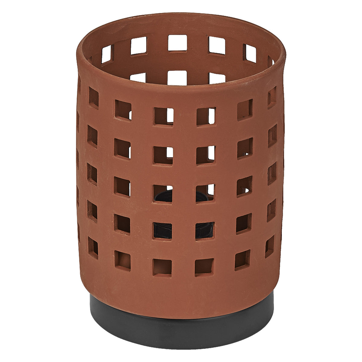 Lampe à poser cylindrique en terre cuite, ajourée de fenêtres carrées et base noire.