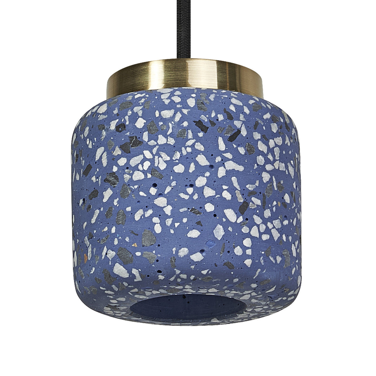 Suspension bleue en terrazzo vue de face sur fond blanc