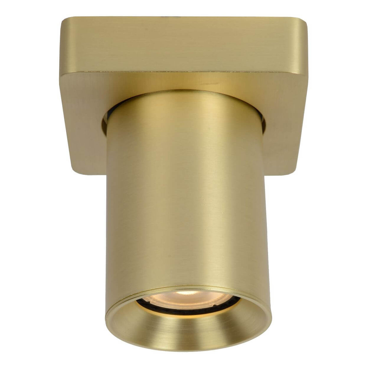 Gros plan de face du plafonnier cylindrique doré avec sa base carrée, éclairé.