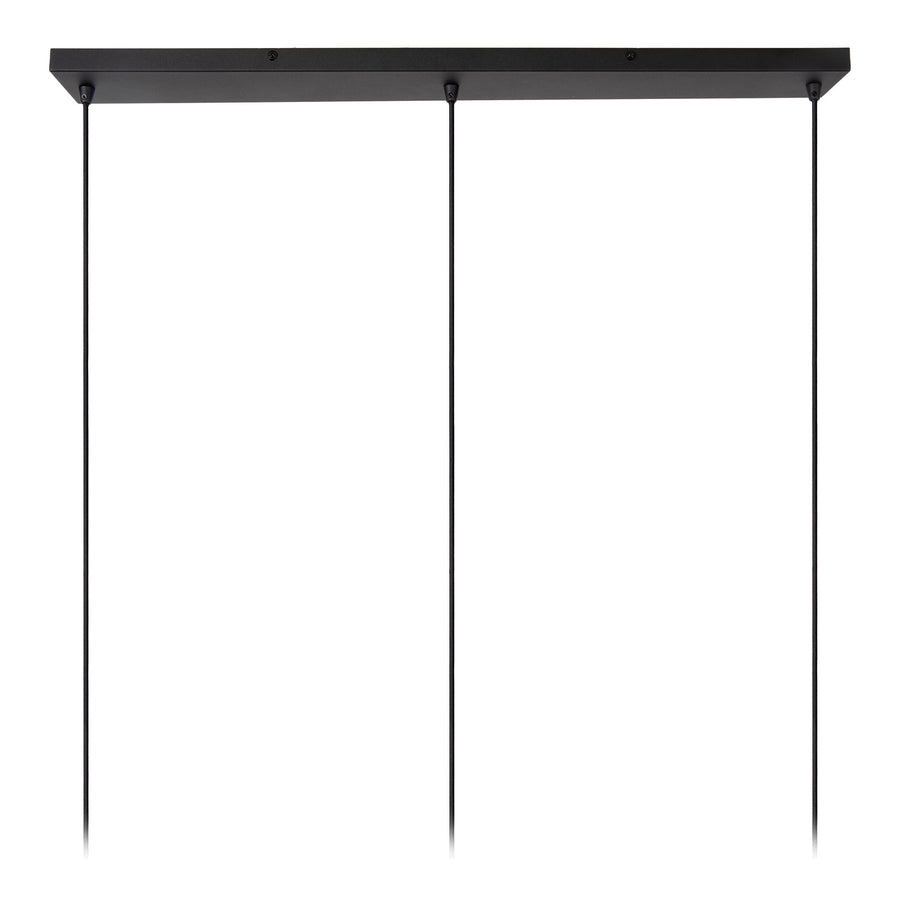 Détail de la platine rectangulaire noire et des trois câbles de suspension.