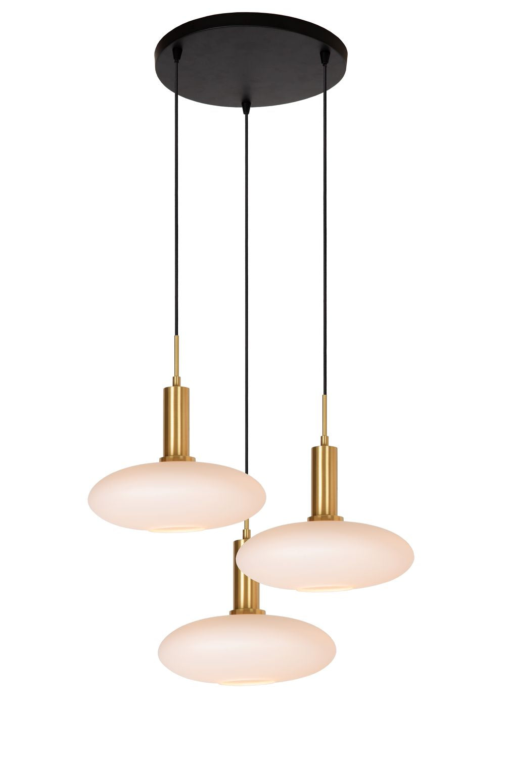 Vue de face du luminaire suspendu avec trois abat-jours ovales en verre opale.
