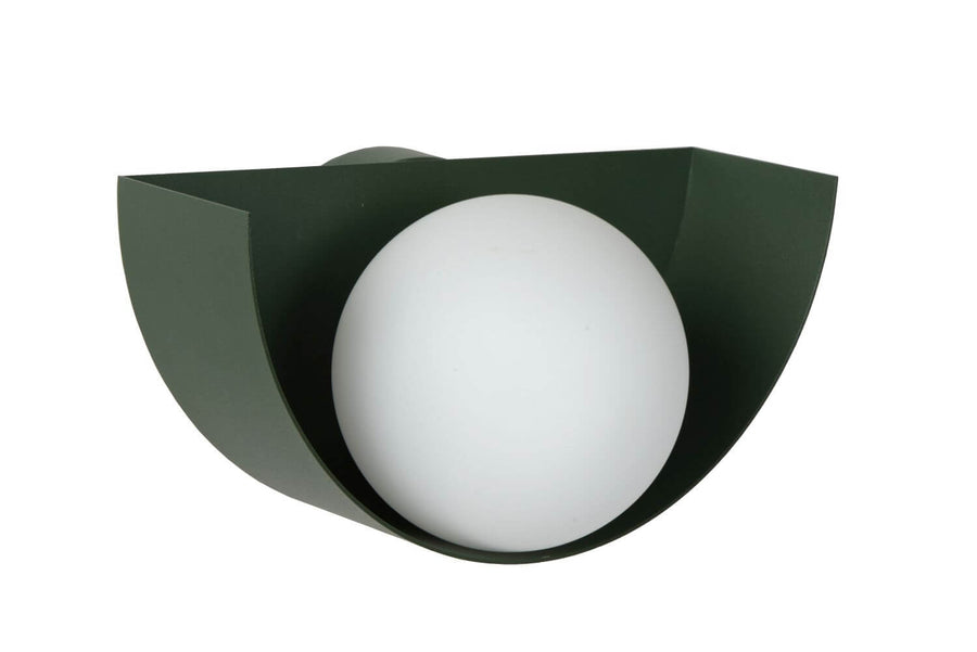 Produit de trois quarts sur fond blanc, globe opale éteint, détail coque