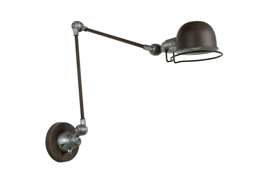 Seconde vue du luminaire sur fond neutre, abat-jour en dôme foncé