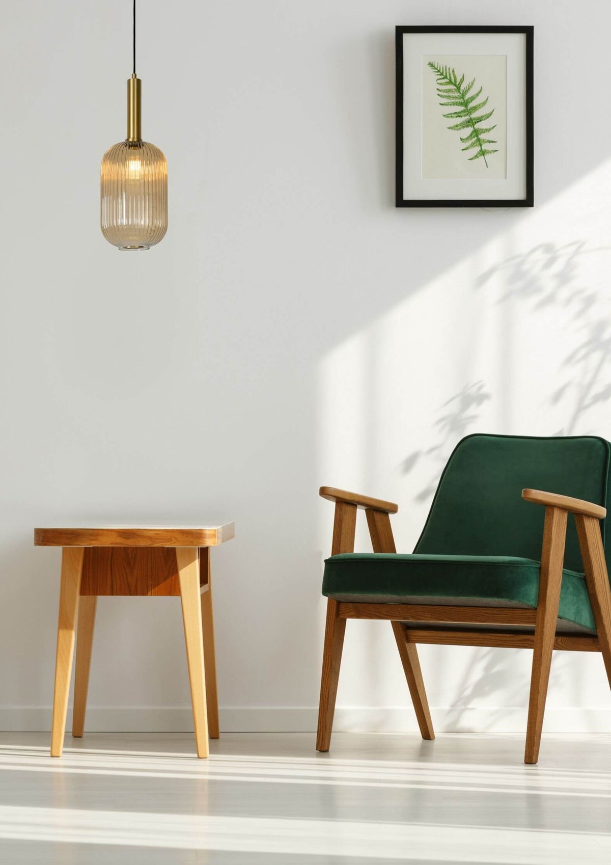 Vue en situation de la suspension dans un intérieur clair et lumineux