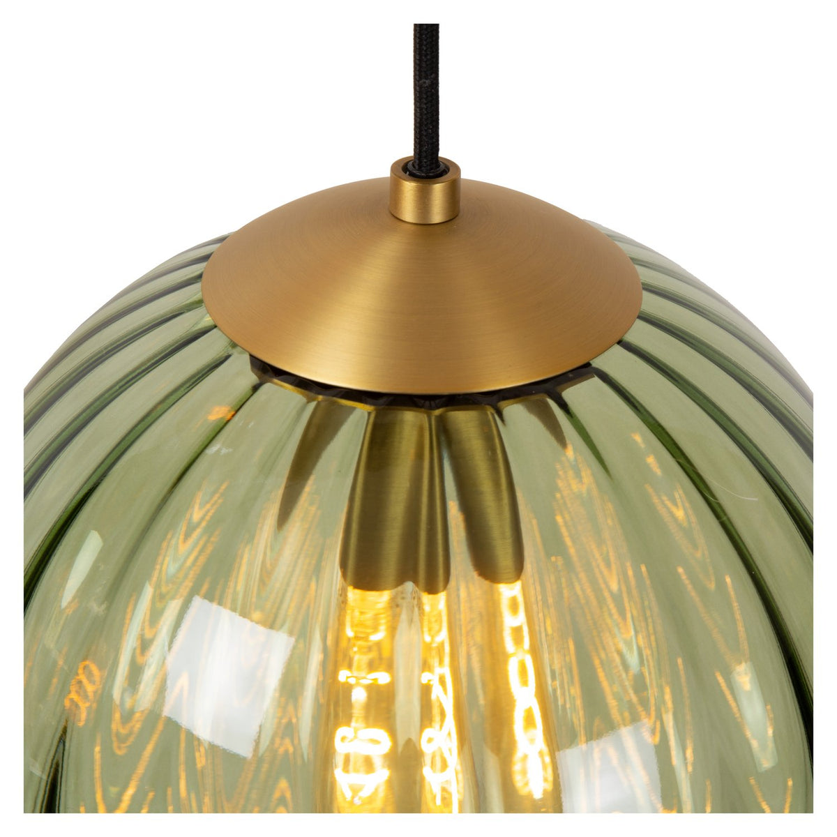 Détail du sommet : cabochon doré brossé et verre vert à côtes