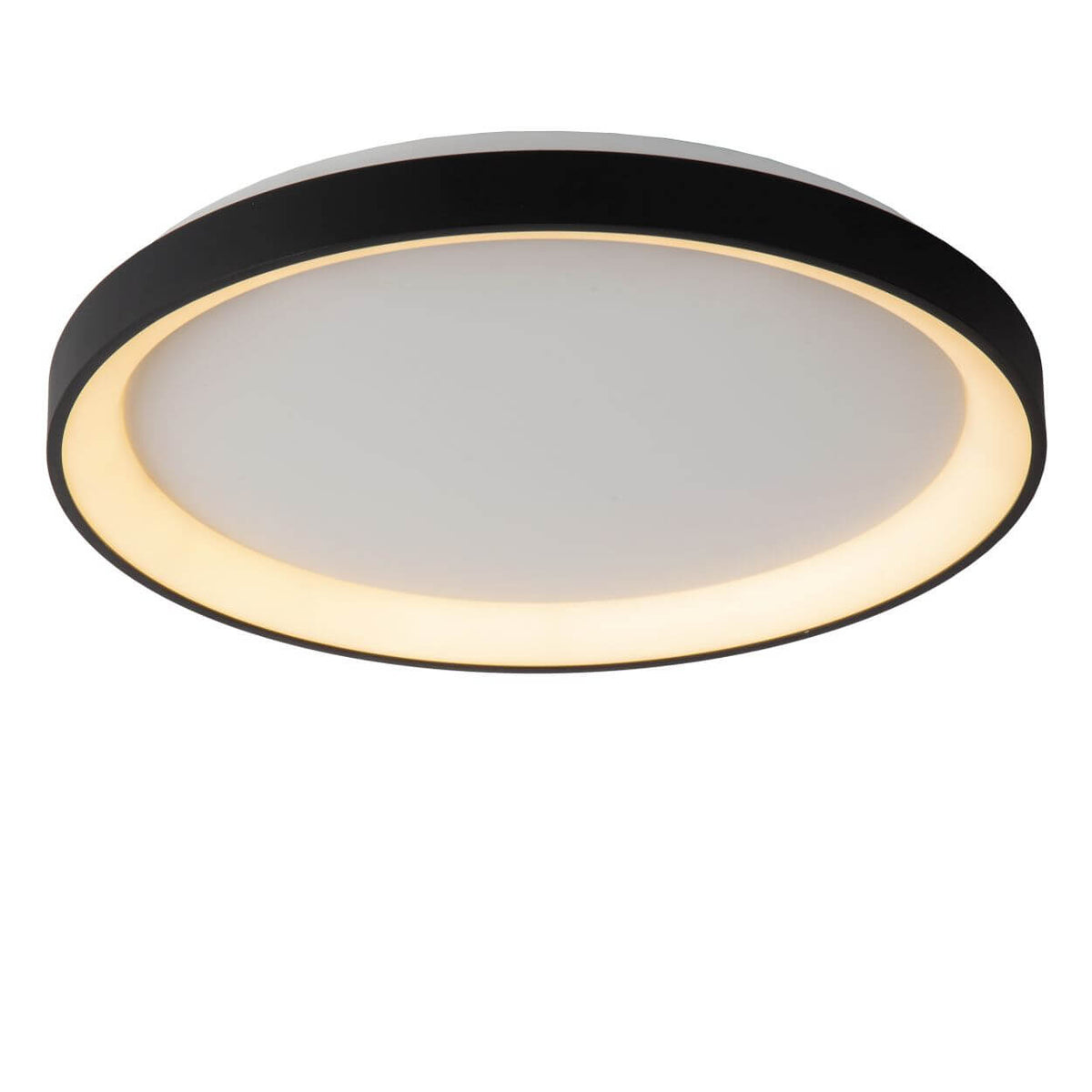 Angle plongeant sur le plafonnier rond, couronne lumineuse allumée sous la coupelle