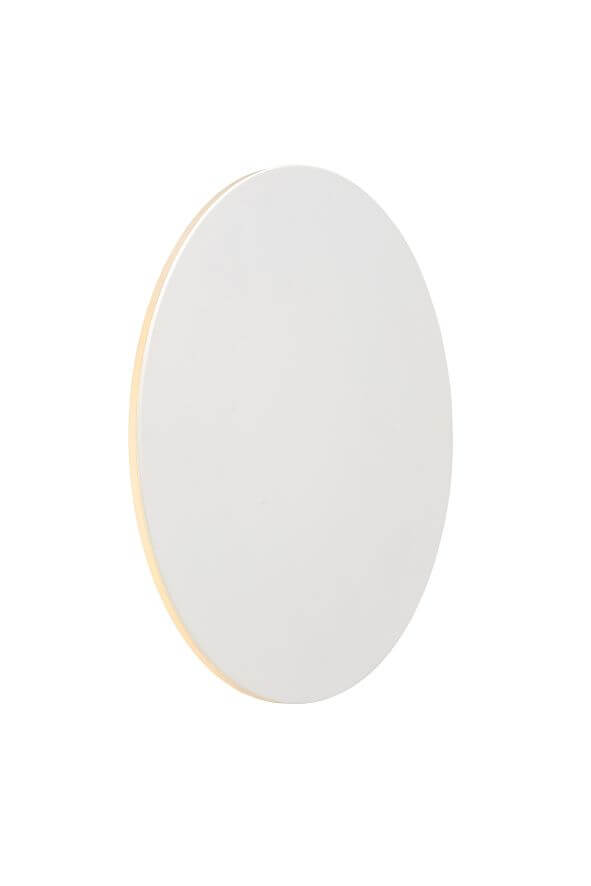 Produit seul sur fond blanc, légèrement incliné, éclairage à peine visible