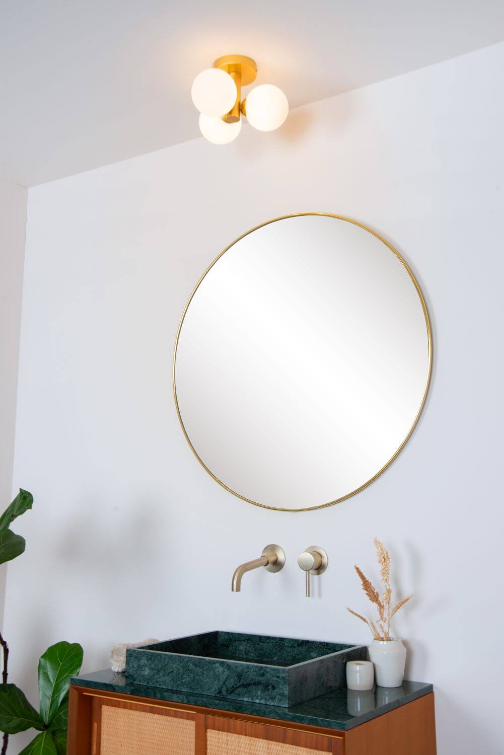 Plafonnier Trudy 3 lumières doré mat et opale, verre